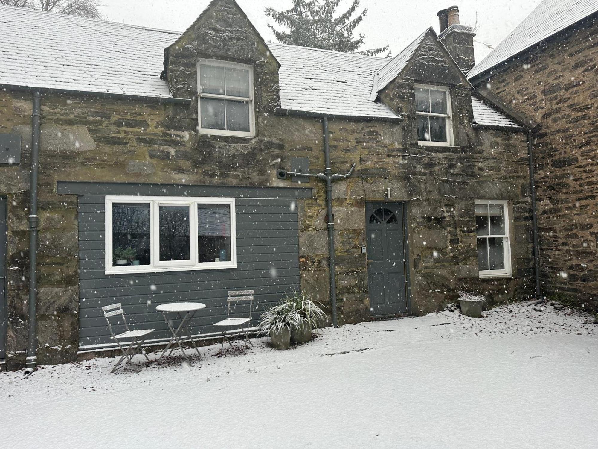 Red Squirrel Cottage Strathtay Kültér fotó